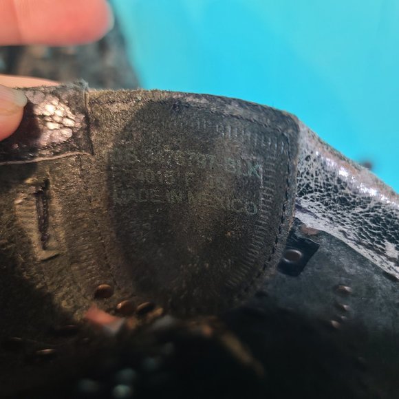 Rare Frye Ilana Deco Black Studded - Size 10 - Picture 7 of 9